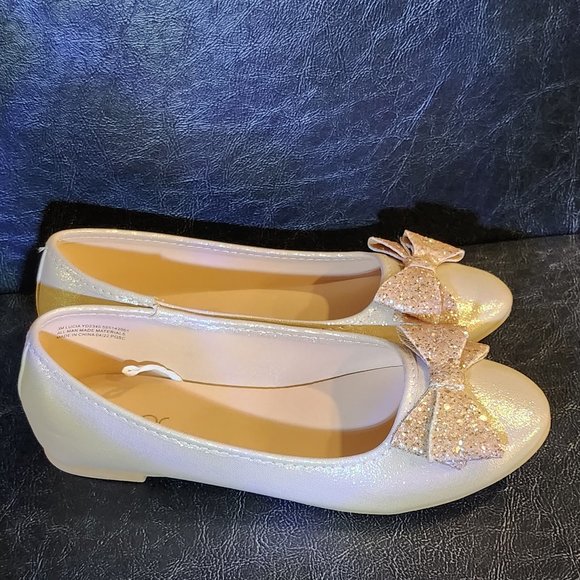 Girls Champagne Gold Shimmer Ballet Flats With Glitter Sparkle/Bows Sugar Size 3 - Picture 2 of 10